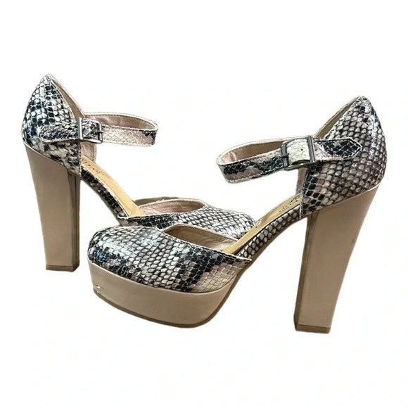 Unlisted Kenneth Cole Women's Full Circle Snake Skin Pattern Pumps Size 6.5 - Picture 9 of 10